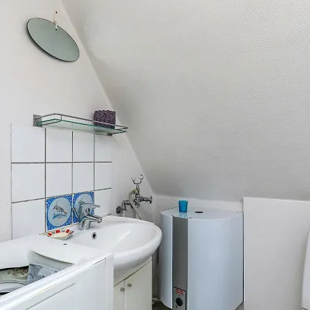 4 Person In Aeroskobing-by Traum * Ærøskøbing