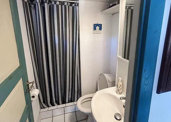 4 Person In Aeroskobing-by Traum * Ærøskøbing